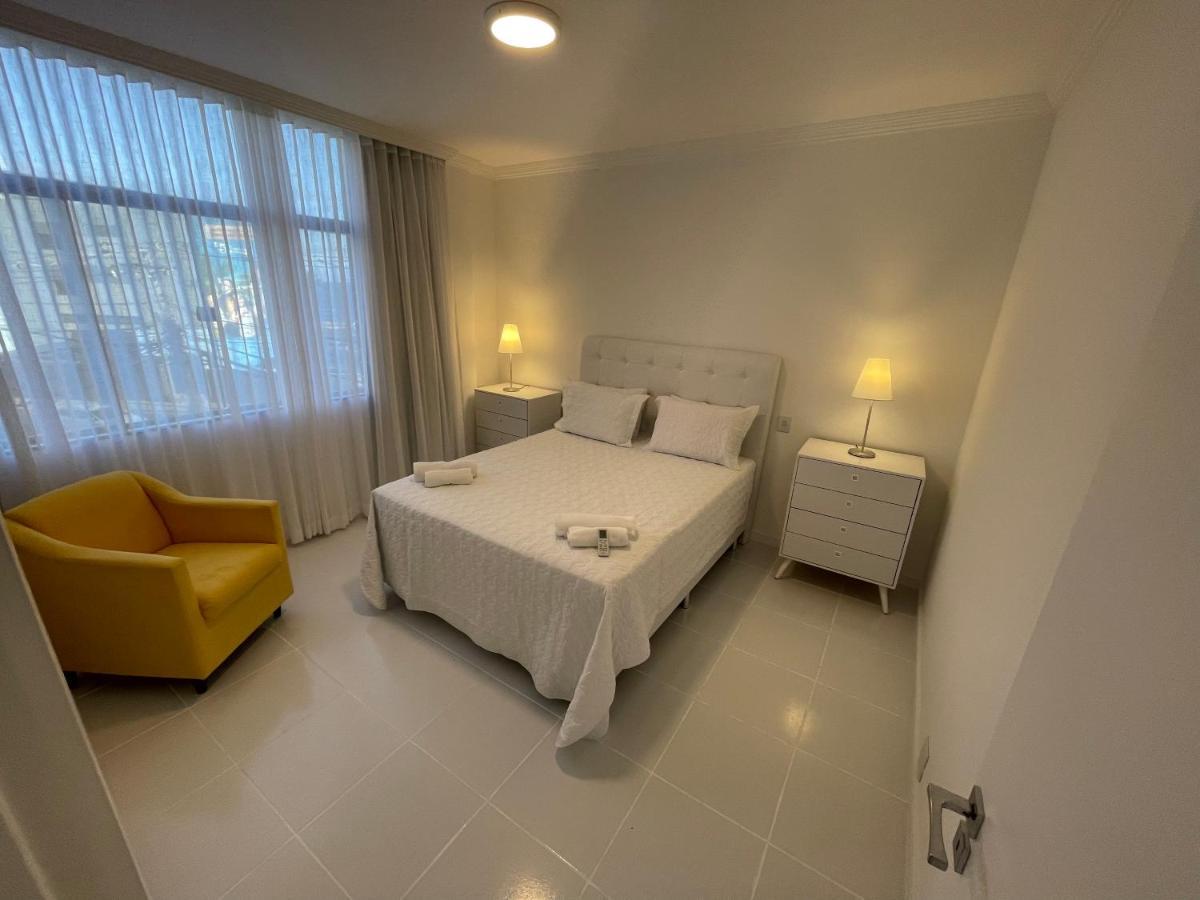 Salvador Ondina 3 Quartos Frente Praia Zewnętrze zdjęcie